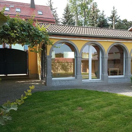 Haus Toskana, Kleines Ferienhaus Im Toskanagarten Bad Sulza Ngoại thất bức ảnh