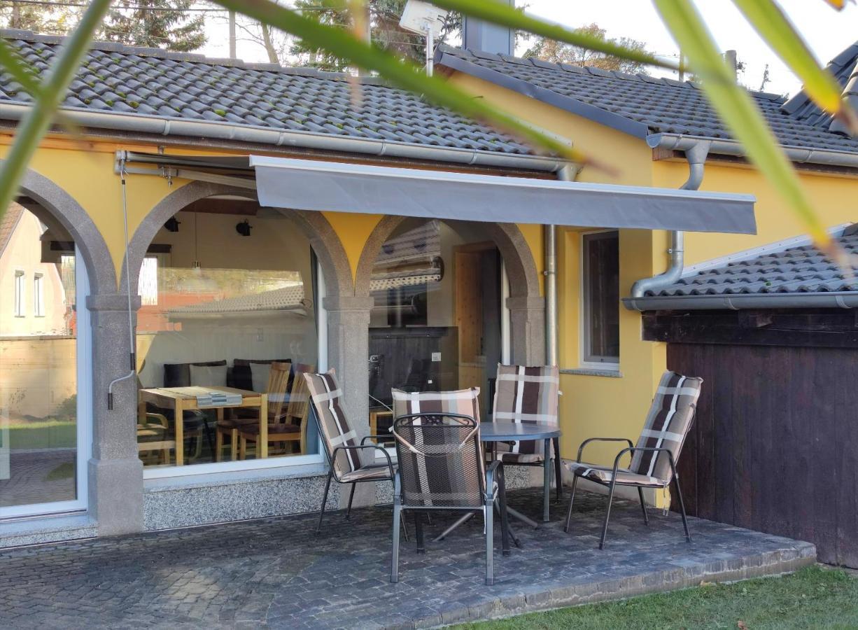 Haus Toskana, Kleines Ferienhaus Im Toskanagarten Bad Sulza Ngoại thất bức ảnh